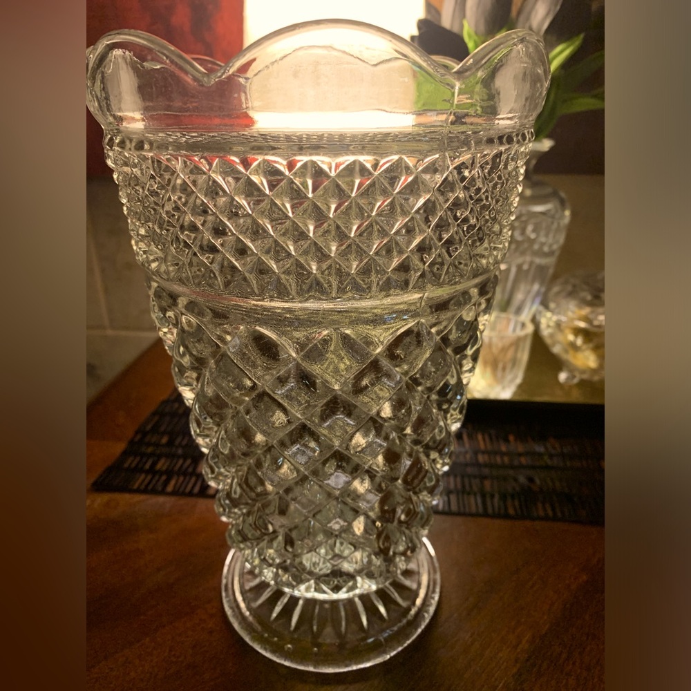 Vintage Anchor Hocking Wexford Vase